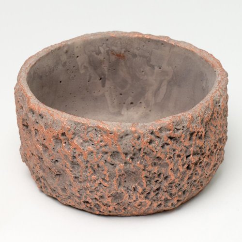 Obal krúhly cement šedý s medenou 17x17x9cm - Umelé kvety