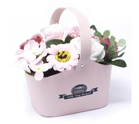 Malá mydlová kytica v košíku - ružová